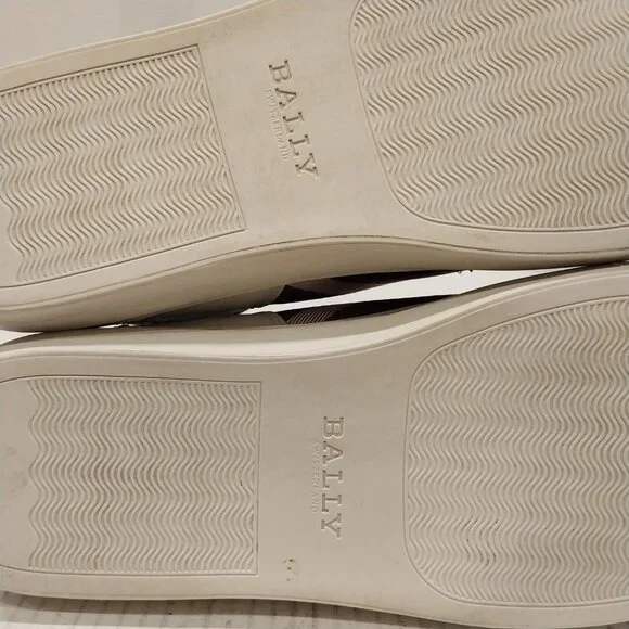 BALLY men's size 10 D white leather sneakers. - Picture 8 of 9